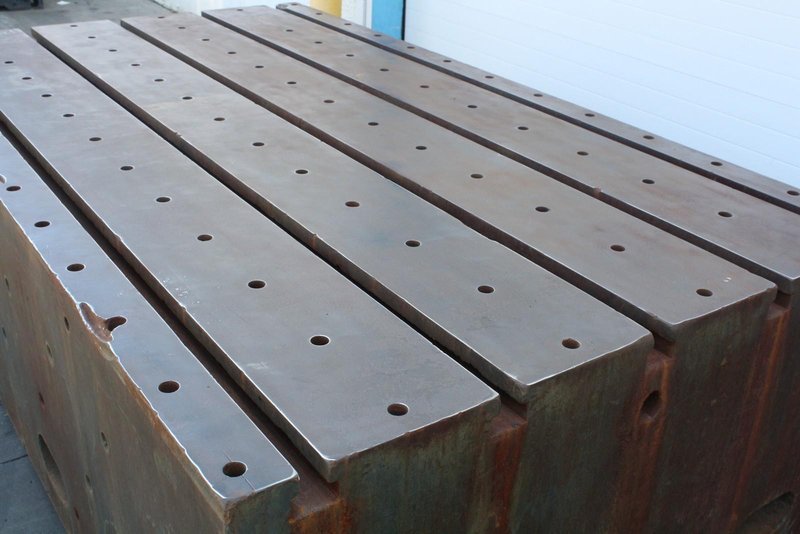 57&#039; X 97.5&#039; X 29.5&#039; T-SLOTTED TABLE: STOCK #66336