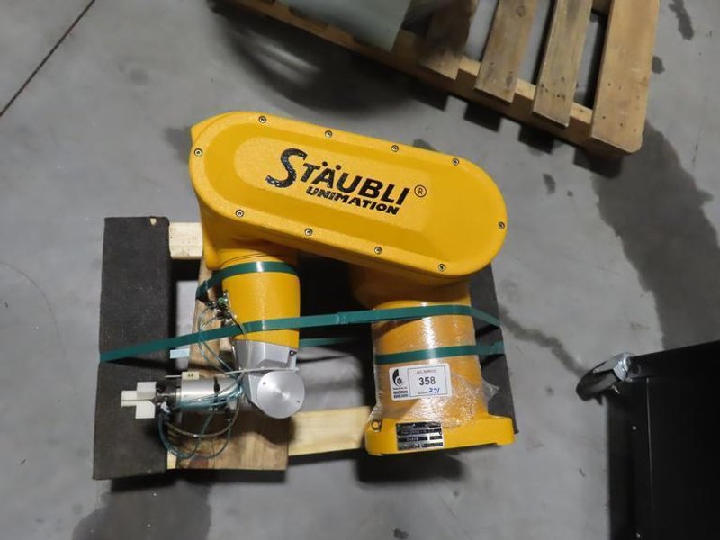 Staubli Unimation RX60B 6-Axis Articulating Robot (New 2002) with CS8M Control Unit (New 2010) and Pendant Control- Auction Item