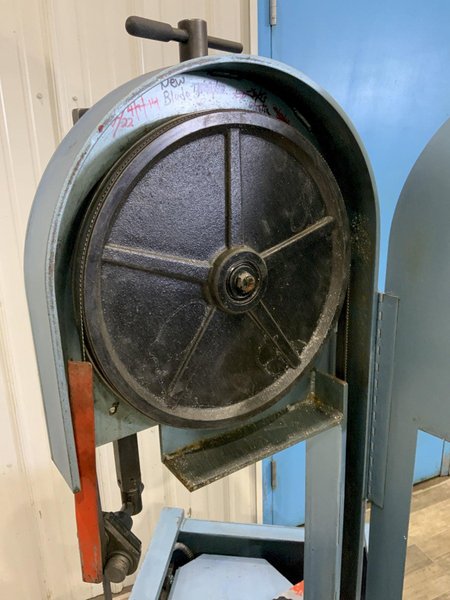 9"X 14-1/2" ROLL-IN MODEL #EF1459 VERTICAL BANDSAW: STOCK #81038