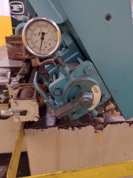 12" x 12" KALAMAZOO MODEL #KC12AX AUTOMATIC HORIZONTAL BANDSAW: STOCK #18788