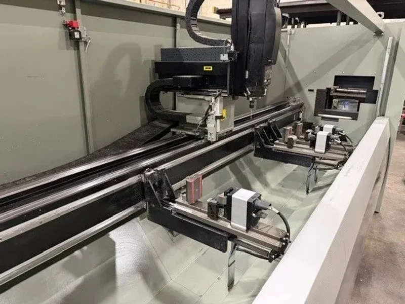 USED EMMEGI PHANTOMATIC T3A 3-AXIS CNC MACHINING CENTER