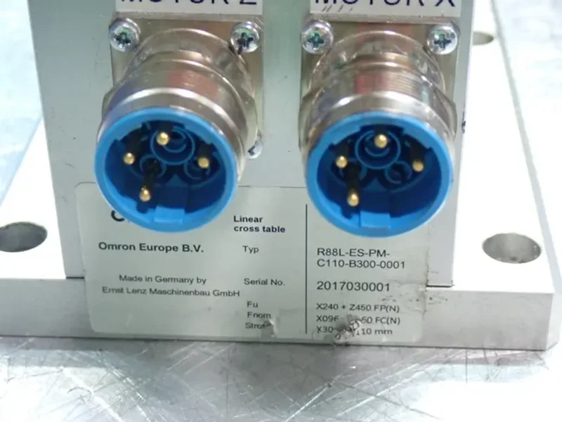 OMRON ACCURAX LINEAR MOTOR PICK &amp; PLACE SYSTEM  -  R88L-ES-PM-C110-B300-0001