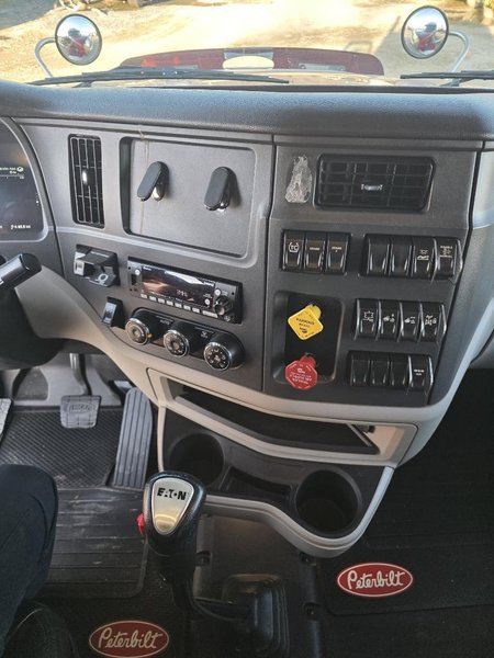 2022 Peterbilt 567 Stock #804173