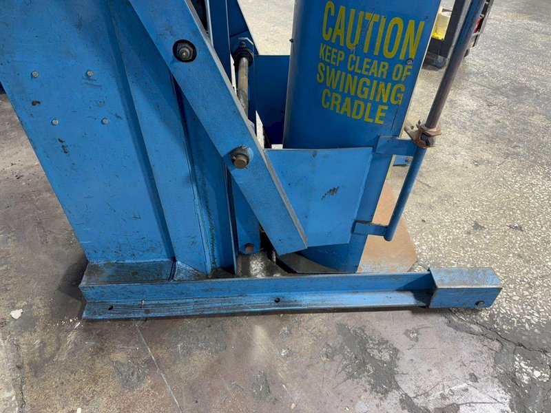 HERCULES 1500 LBS HYDRAULIC DUMPER