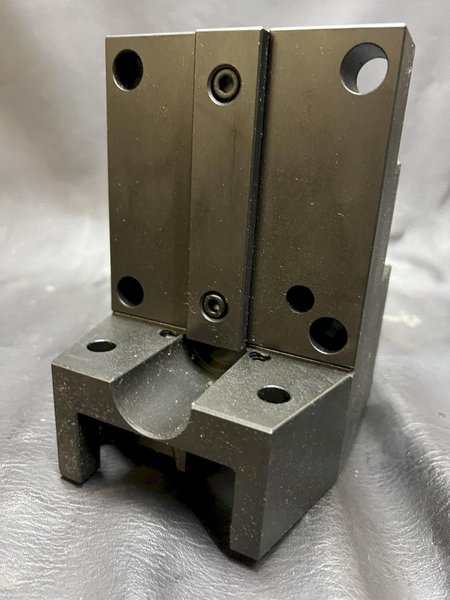 BMT75 CNC Lathe Tool 850418-02414 1-1/4" Block w/ Coolant Thru 90x90 BHP
