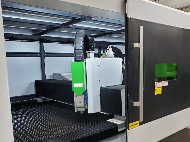 Bescutter Flyspeed 4020 Fiber Laser Cutting System (#4802)