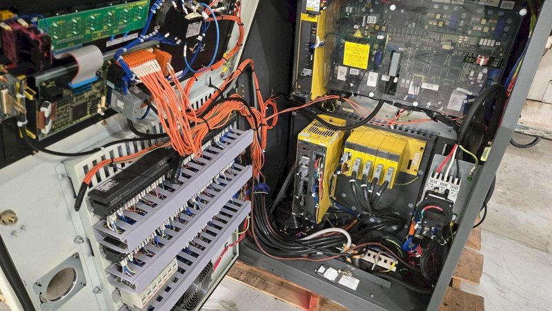 FANUC R2000IA/165F ROBOT + R-J3IB CONTROLLER USED