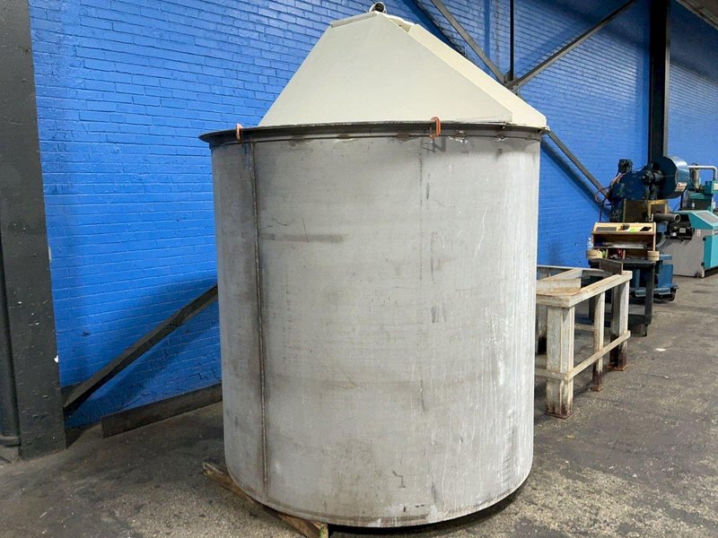 72” DIAMETER, 72” H TANK STAINLESS STEEL TANK WITH MIXER