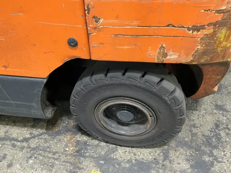 DOOSAN 5950 LBS PROPANE FORKLIFT  -  G33N-7