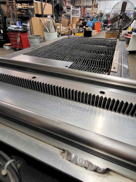 4′ x 8′  Komatsu KCR0448 Komatsu Rasor CNC Fine Plasma Cutting System – Koamtsu G940-1, Refurbished And Recertified 2021