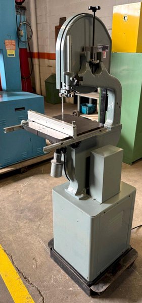 14" Delta Vertical Band Saw 28-203, 14" x 14" Tbl., 1 Phase, Nice