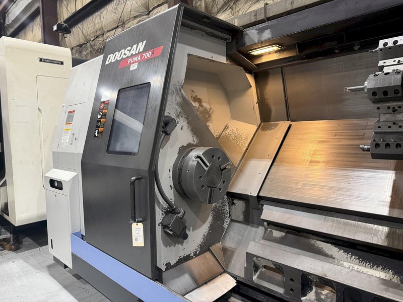 2013 Doosan Puma 700A Used CNC Lathe For Sale