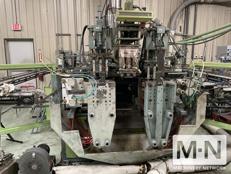 CMP MODEL CMP2000/DH/2 EXTRUSION BLOW MOLDING MACHINE MFG 2015