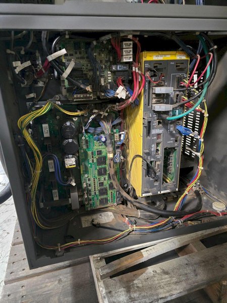 FANUC R-2000IC/210F ROBOT / R30IB CONTROLLER MISSING TEACH PENDANT USED