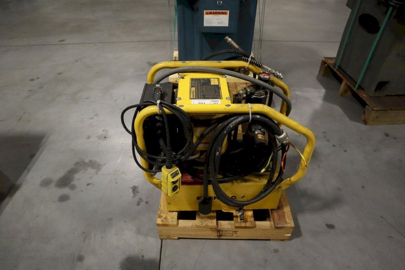 Enerpac GPER5420GFH Electric Hydraulic Pump Unit, 10,000 PSI with 5 Gallon Oil Tank- Auction Item