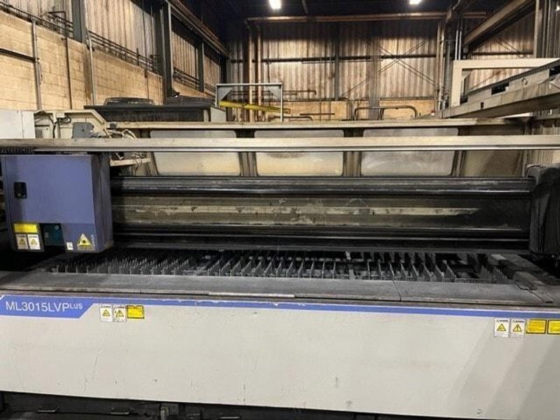 4000 Watt Mitsubishi ML3015 LVPlus, CO2 Laser, 2004- 5′ x 10′ Dual Shuttle Tables