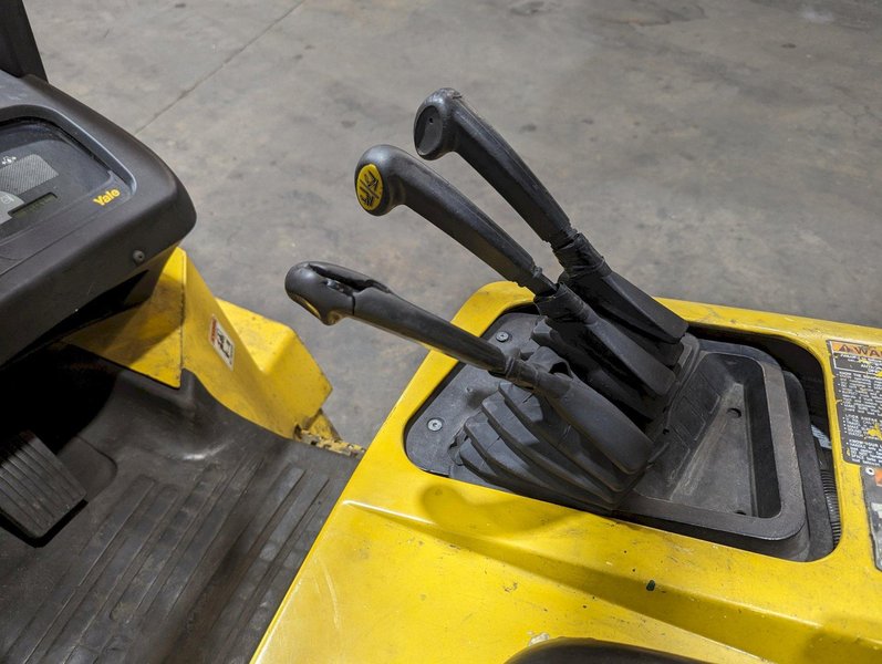 12,000 LBS YALE MODEL #GLC120M LP-GAS FORKLIFT: STOCK #18842