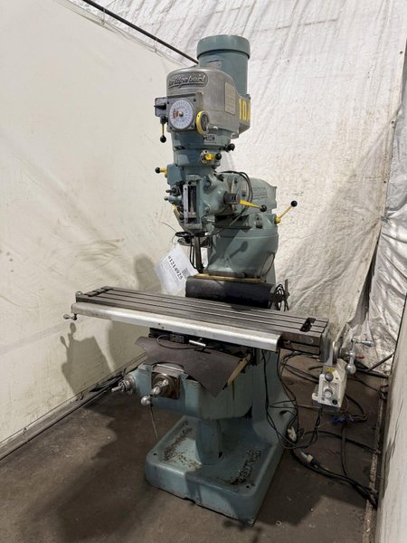 1.5 HP BRIDGEPORT SERIES 1 VERTICAL KNEE MILL. STOCK # 1214925