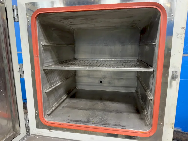 YAMATO 23”X23”X23” CHAMBER VACUUM CHAMBER   -  DP6