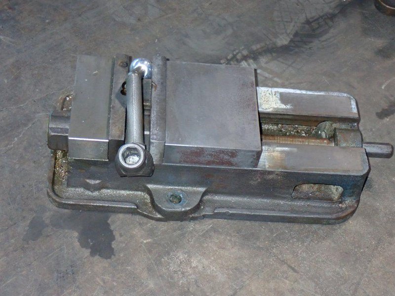 KURT 6" VISE