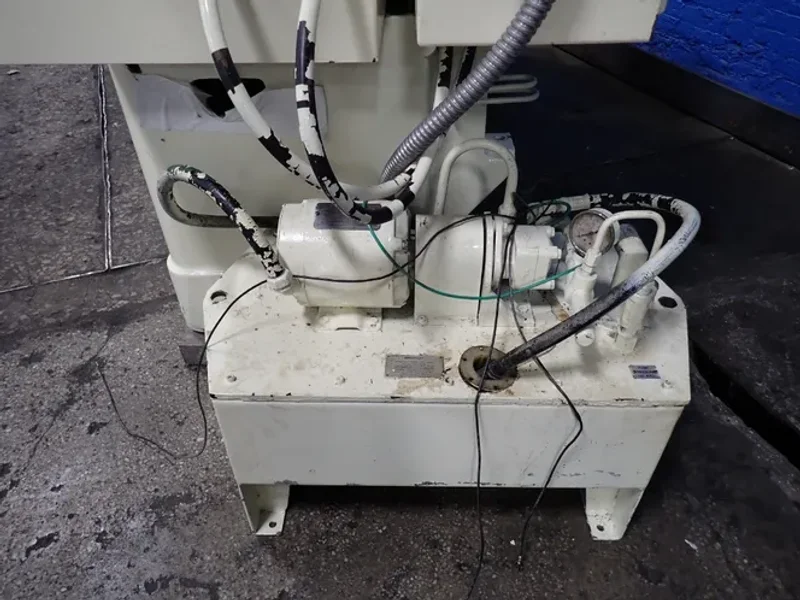 CINCINNATI HEALD GRINDER  -  273A