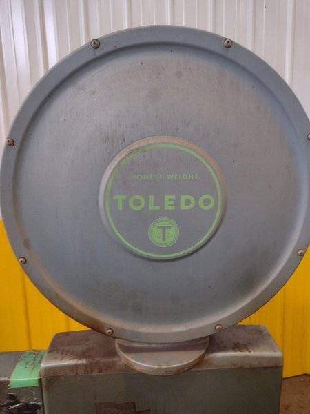 125 LB TOLEDO MODEL #2181 FLOOR SCALE: STOCK #18816