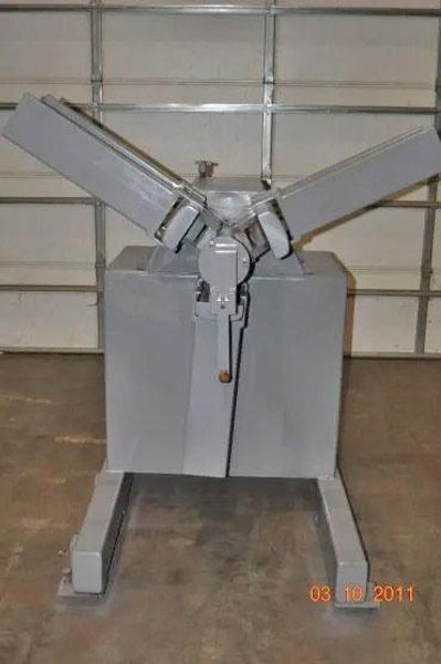 6000 LB x 12&quot; FEED LEASE UNCOILER NON-MOTORIZED Stock # 14547