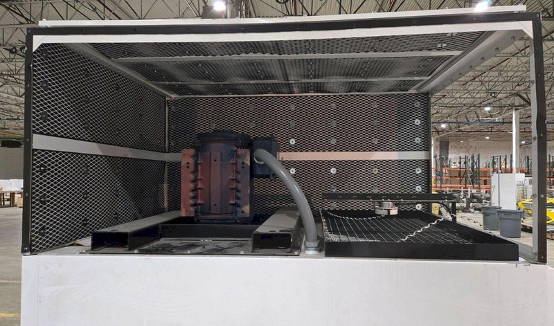 ROBOVENT FILTERED EXHAUSED SYSTEM W/ EPAD TOCUH 200 AMP 600 VAC USED