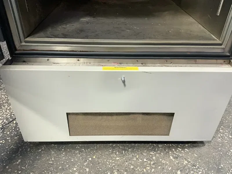 CINCINNATI SUB-ZERO PRODUCTS 38”X38”X38” CHAMBER TEMPERATURE CHAMBER  -  ZH-32-2-H/AC
