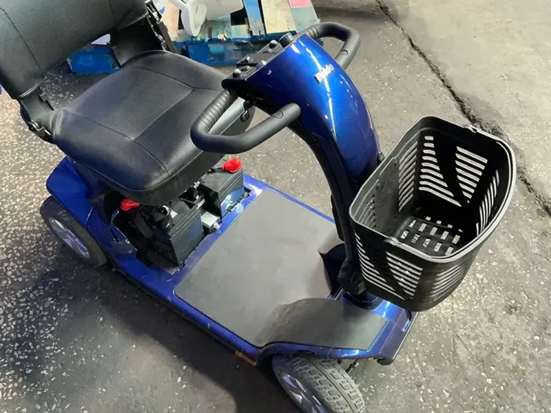 Pride Mobility Products  400 Lbs  Electric Riding Scooter - 710 Va
