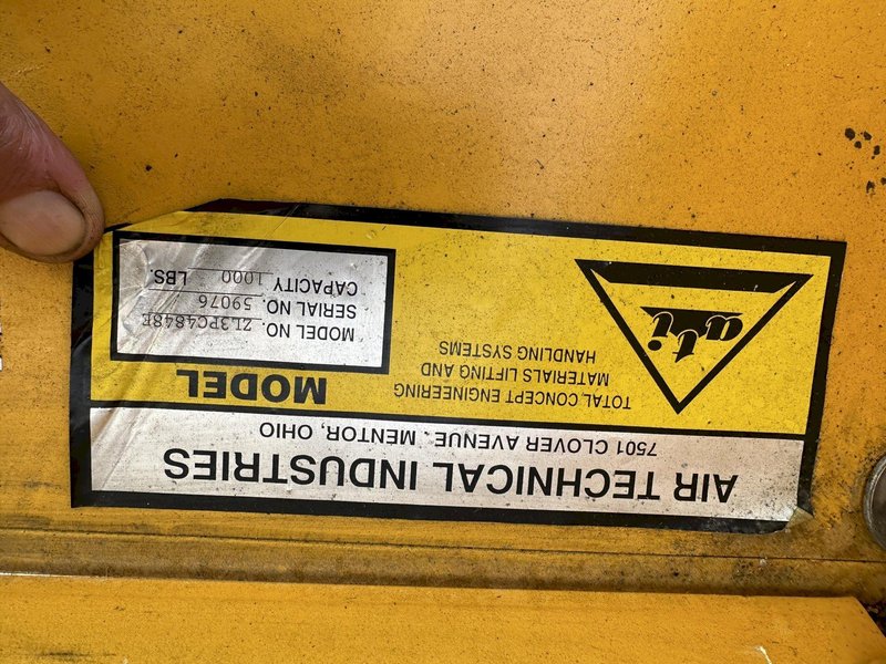 1000 LB AIR TECHNICAL INDUSTRIES MODEL # ZL3PC4848E  ZERO LOW LIFT TABLE: STOCK #78001