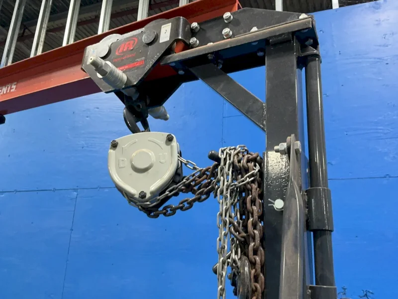 INGERSOLL RAND 2 METRIC TONS GANTRY CRANE