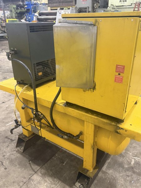 7.5 HP KAISER MODEL#SX7 AIR COMPRESSOR, TBH9 DRYER &amp; TANK 2006: YOBRO #24737