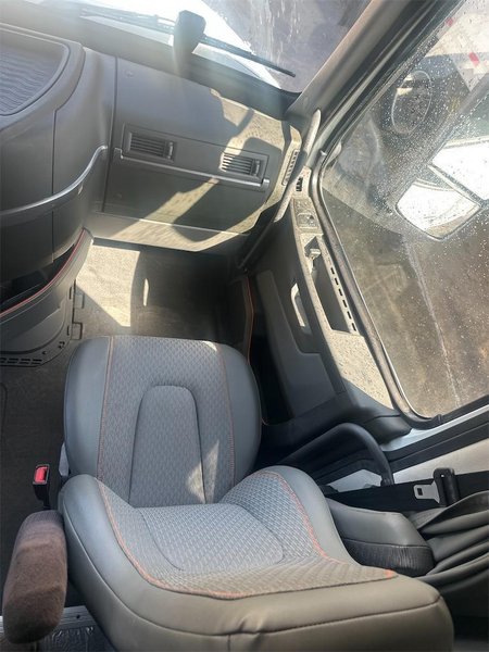 2023 Volvo VNL64T860 4V4NC9EJ5PN307510