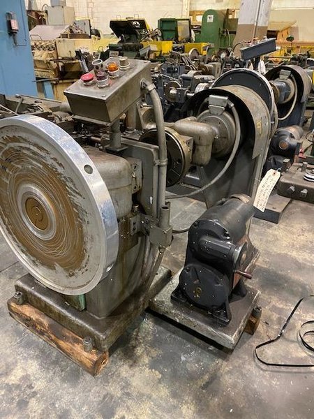 3/32&quot; Nilson Model S-1 Fourslide Wire Forming Machine