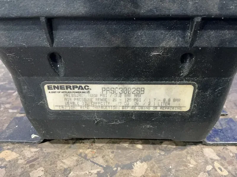 ENERPAC 5000 PSI / 350 BAR TURBO II HYDRAULIC AIR PUMP  -  PASG3002SB