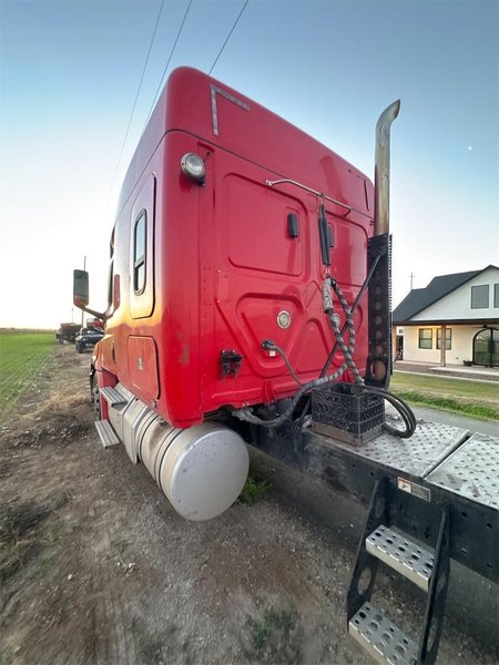 2020 Freightliner Cascadia 1FUJHHDV3LLLC1684