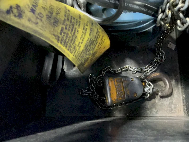 MANNESMANN DEMAG 500 LBS ELECTRIC CHAIN HOIST  -  PKVUN 1