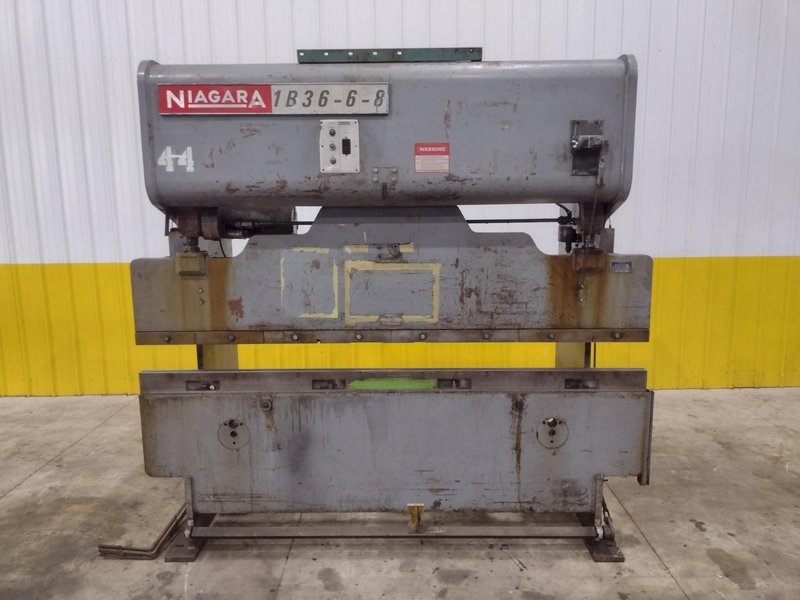 36 TON X 8' NIAGARA MODEL #1B36-6-8 MECHANICAL PUNCH PRESS: STOCK #23465