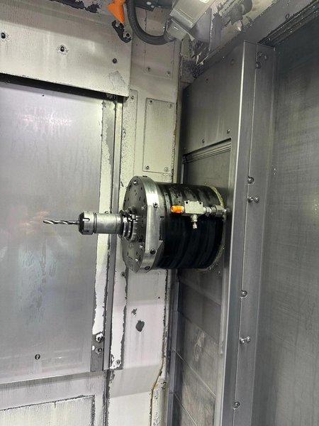 Okuma MB4000-H Horizontal Machining Center, 2017 – Renishaw Spindle Probe, Chip Conveyor