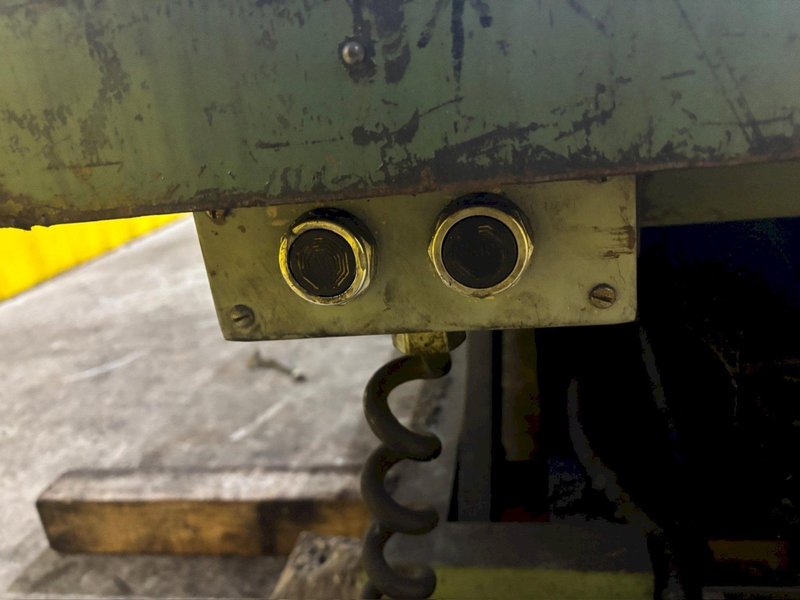 108&#039; X 48&quot; HYDRAULIC LIFT TABLE: STOCK #23555