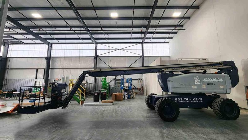 Genie Z80 Articulated Boom Lift, 2012 – Clean, ~2400HRS