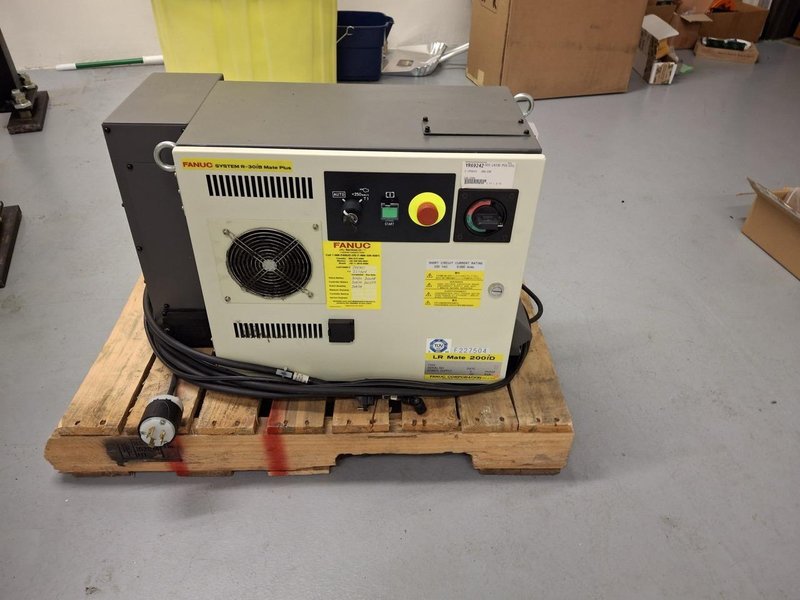 FANUC LR Mate 200iD 7L, 2019 – 7th Axis Ready
