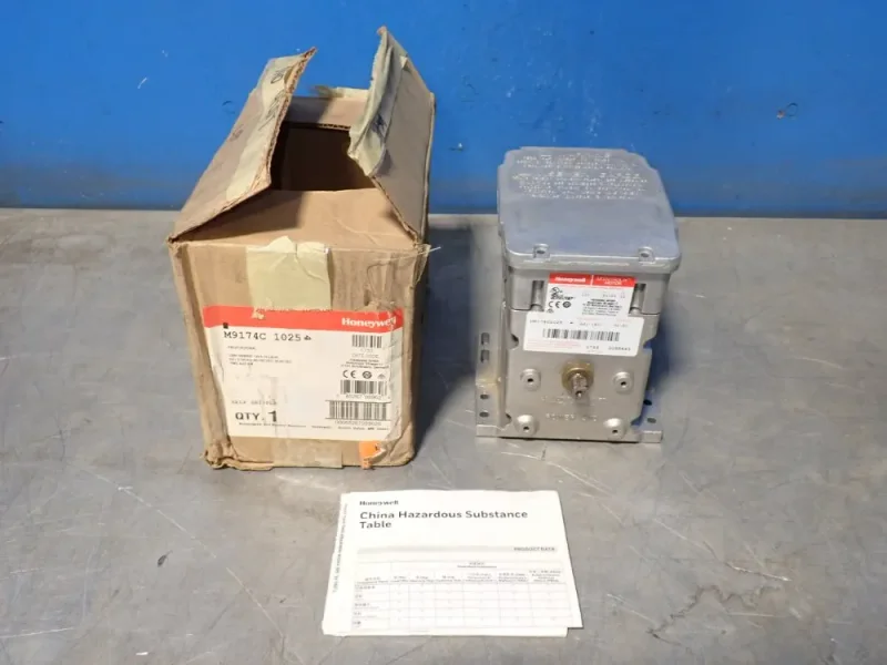 HONEYWELL MODUTROL IV MOTOR  -  M9174C1025