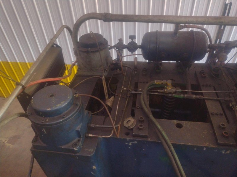 60 TON OAK HIGH SPEED FIN STAMPING PRESS: STOCK #11545