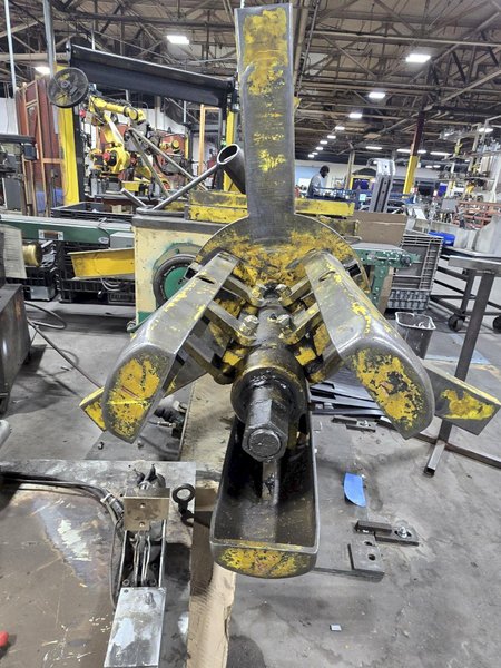 4,000 LB AMERICAN MODEL #70 DOUBLE END PULL OFF COIL REEL UNCOILER: YOBRO #24854