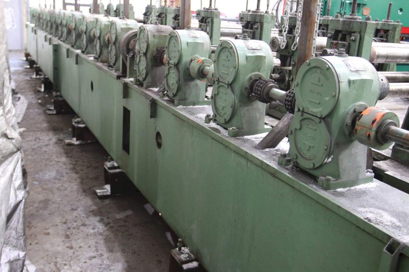 13 STANDS X 3&quot; X 44&quot; BRADBURY ROLLFORMER: STOCK #69558