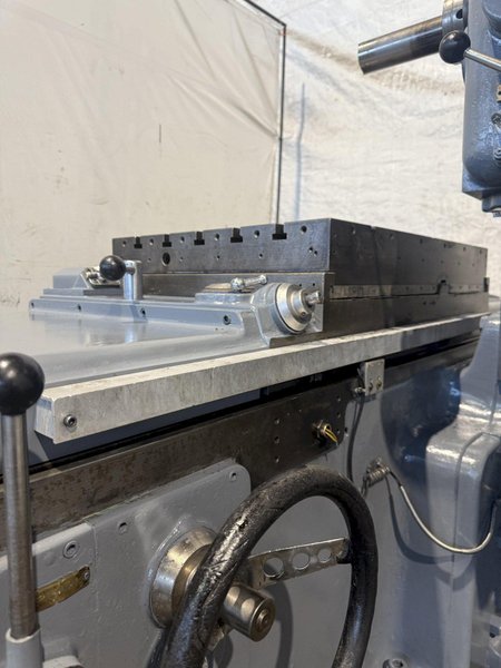 2.5" DEVLIEG 2B-36 SPIRAMATIC HORIZONTAL BORING MILL W/ TOOLING. STOCK # 0881425