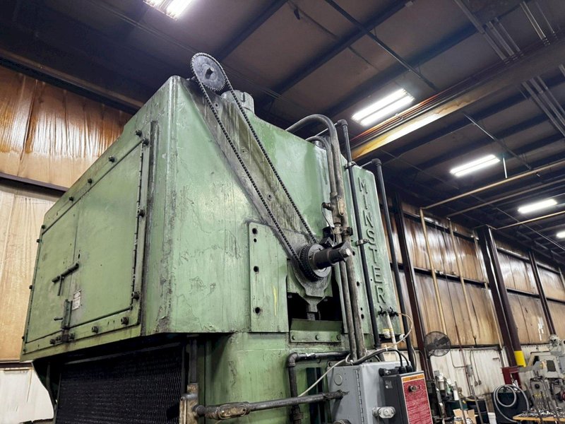 75 TON MINSTER P2-75-42 PIECE MAKER STRAIGHT SIDE HIGH SPEED PRESS. STOCK # 0882925