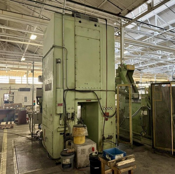 630 TON AIDA K-630 KNUCKLE JOINT PRESS. STOCK # 0758426